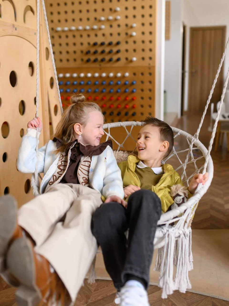 Abrau Junior в «Абрау-Дюрсо» — место, созданное специально для самых маленьких гостей курорта.

Здес