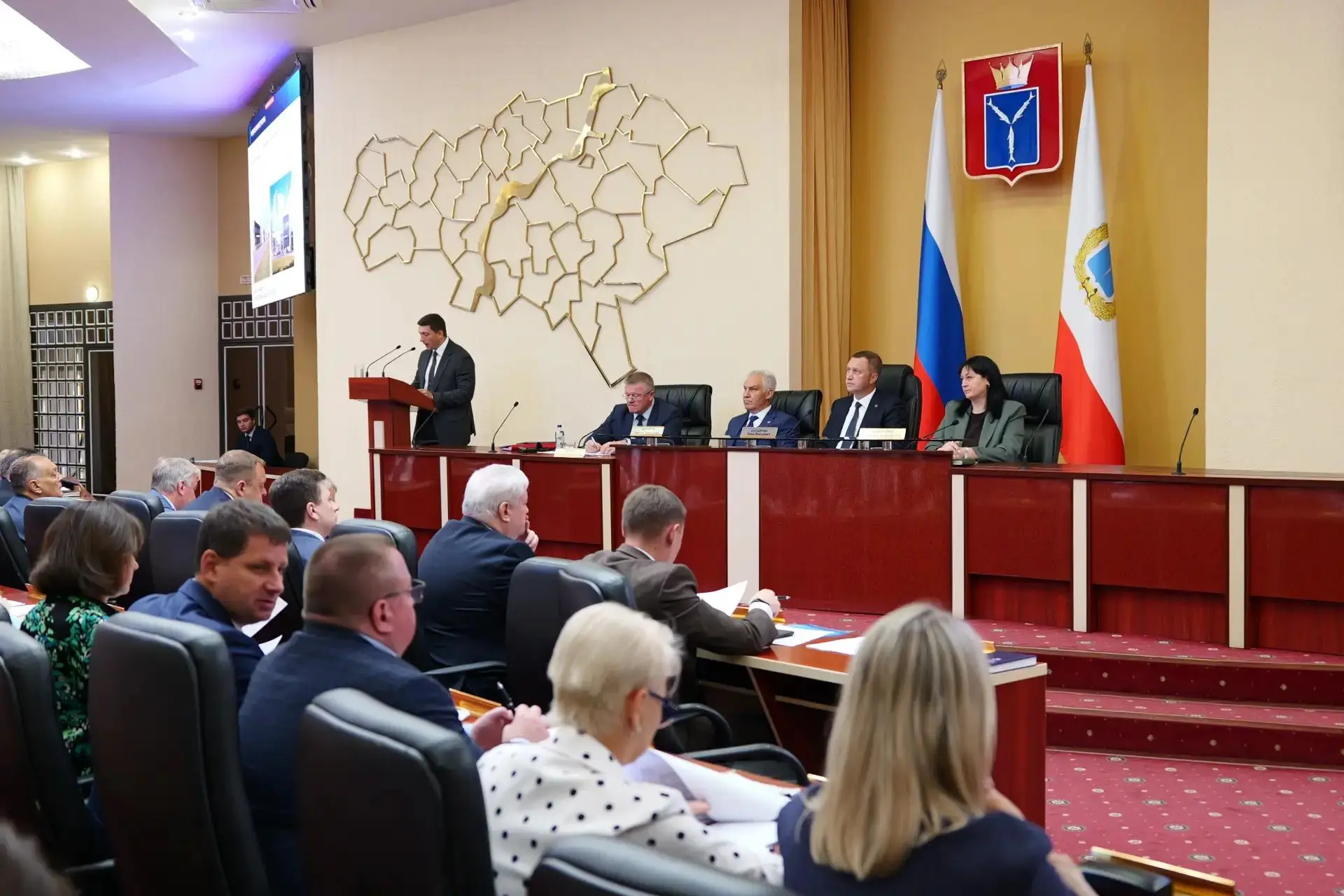 Объем инвестиций в основной капитал в Саратовской области с 2022 по 2025 год увеличился...