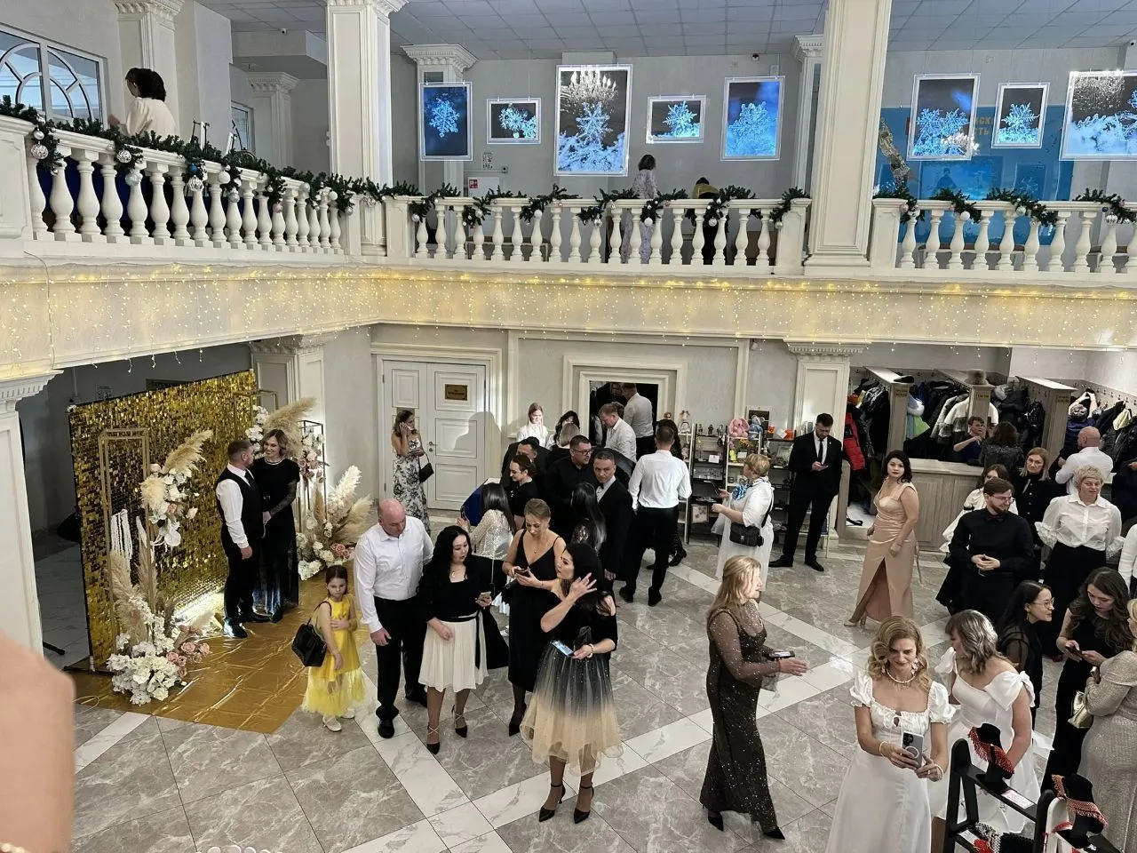 🕺19 декабря 2025 года в городе Южно-Сахалинске состоялся ежегодный областной Педагогический бал  💃В 