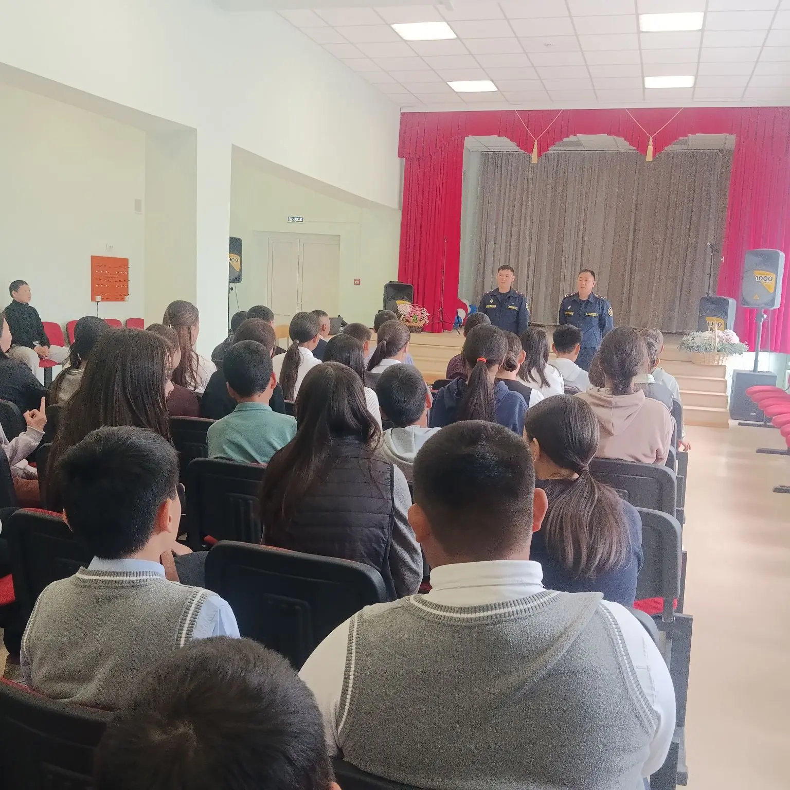 В рамках профориентационной работы в нашей школе прошла нестандартная и очень важная встреча. В гост