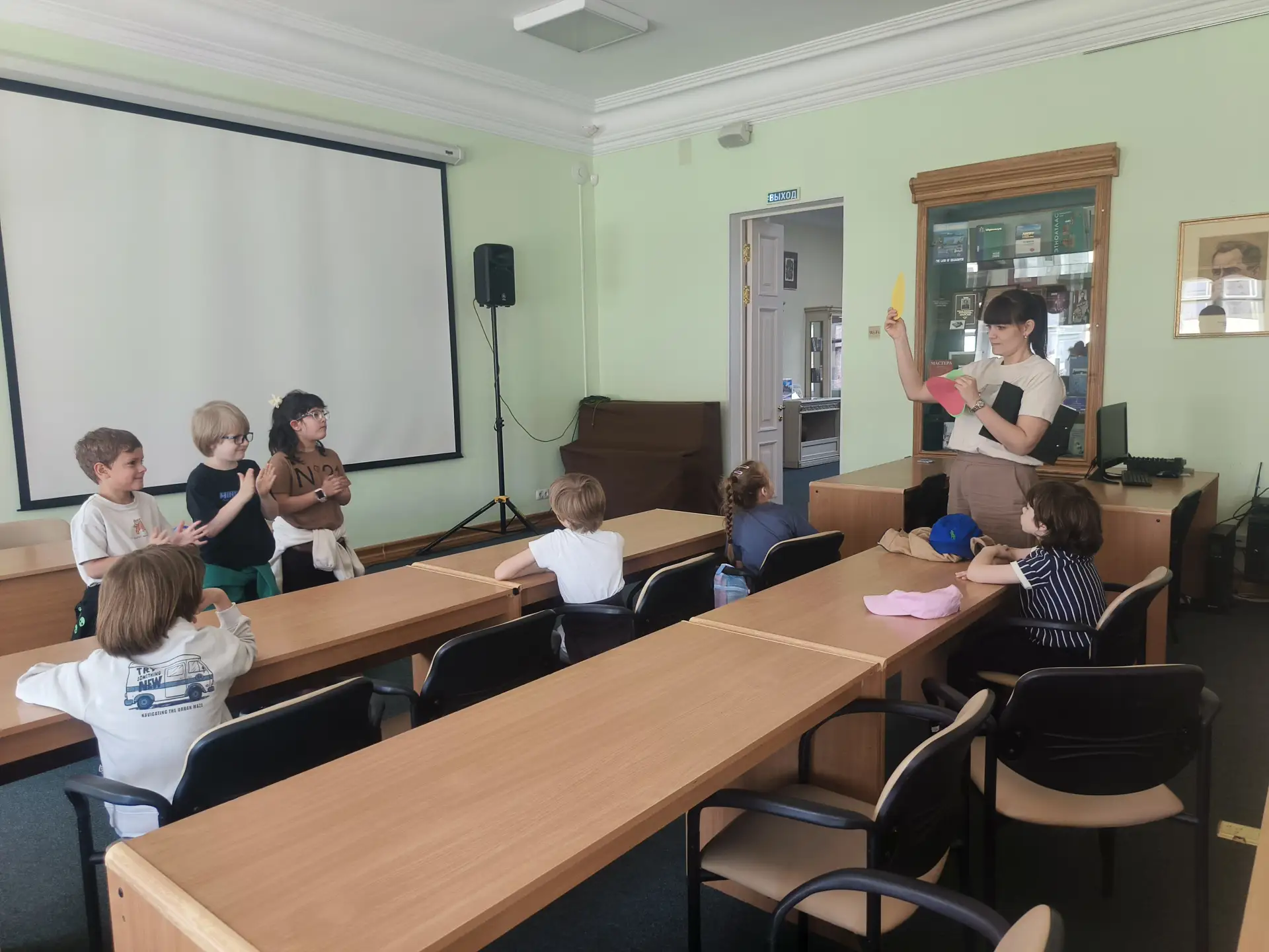 🚦 Безопасность начинается с «Азбуки дороги»

Знаете, что объединяет более 100 школьников и их педаг