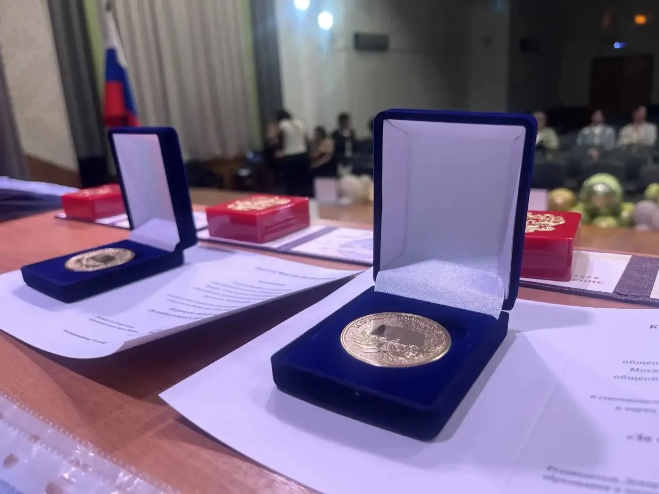 🎓 Вручение аттестатов 11-м классам: финишная прямая школьного пути!

❗️Неделя завершилась на торжес