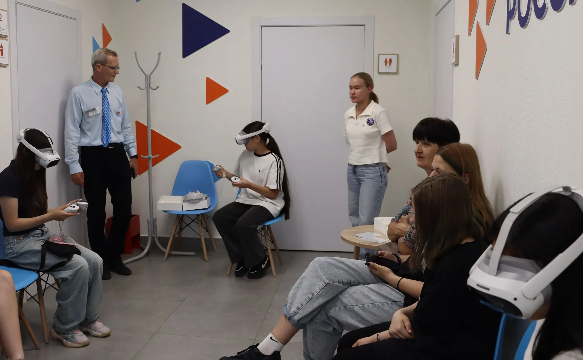 Сегодня, 19 июня, второй день пребывания  «Команды президента»  в Русско-Полянском районе.
В Русско-