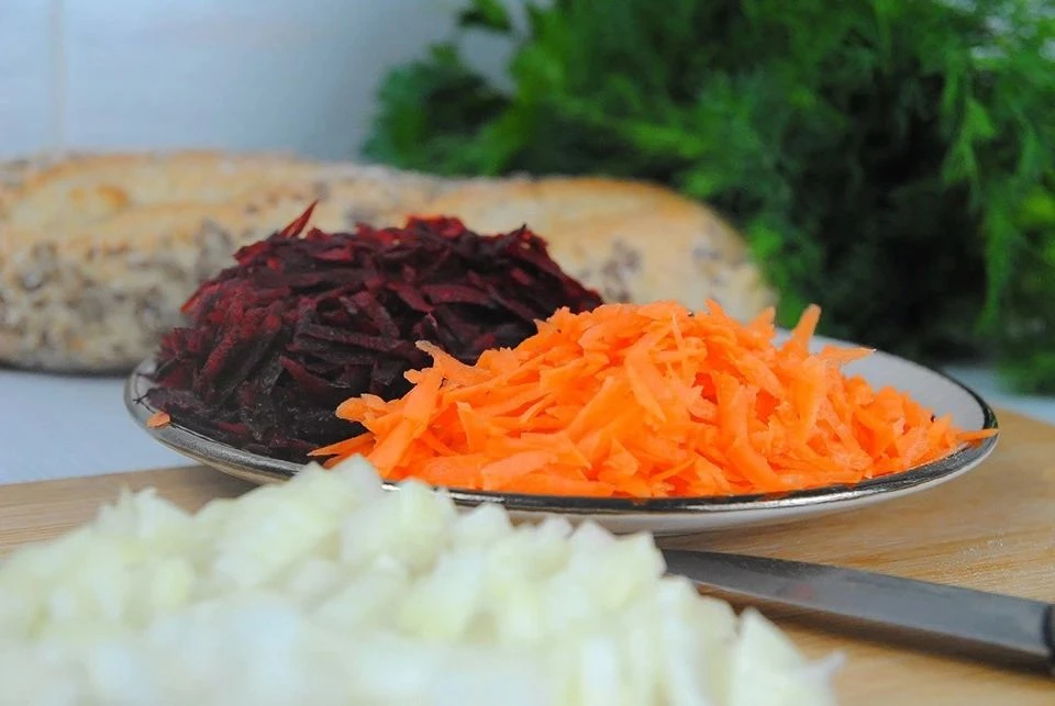 🥕 Овощи «борщевого набора» подорожали в Челябинске за год на 20-38%.