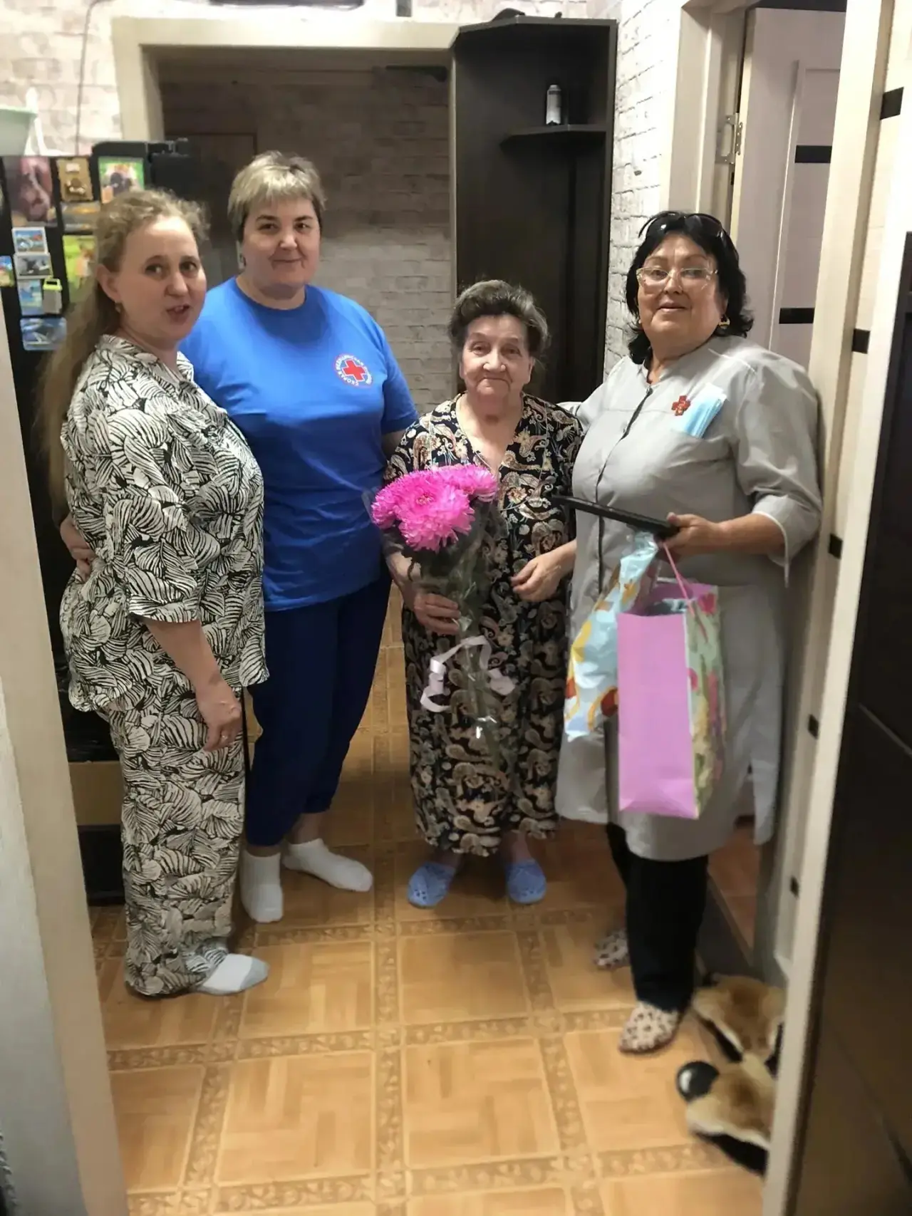 💐Санитарку Скорой медицинской помощи, ветерана  Лениногорской ЦРБ Игнатьеву Таисию Ивановну поздрав