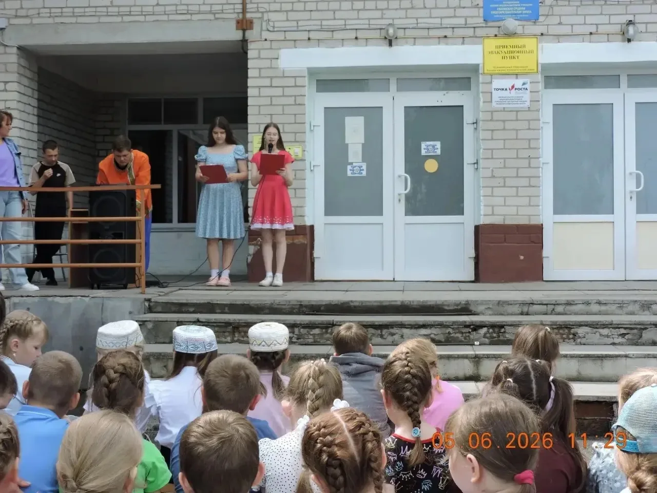 5 июня в нашем лагере «Радуга» прошел фестиваль народов России.