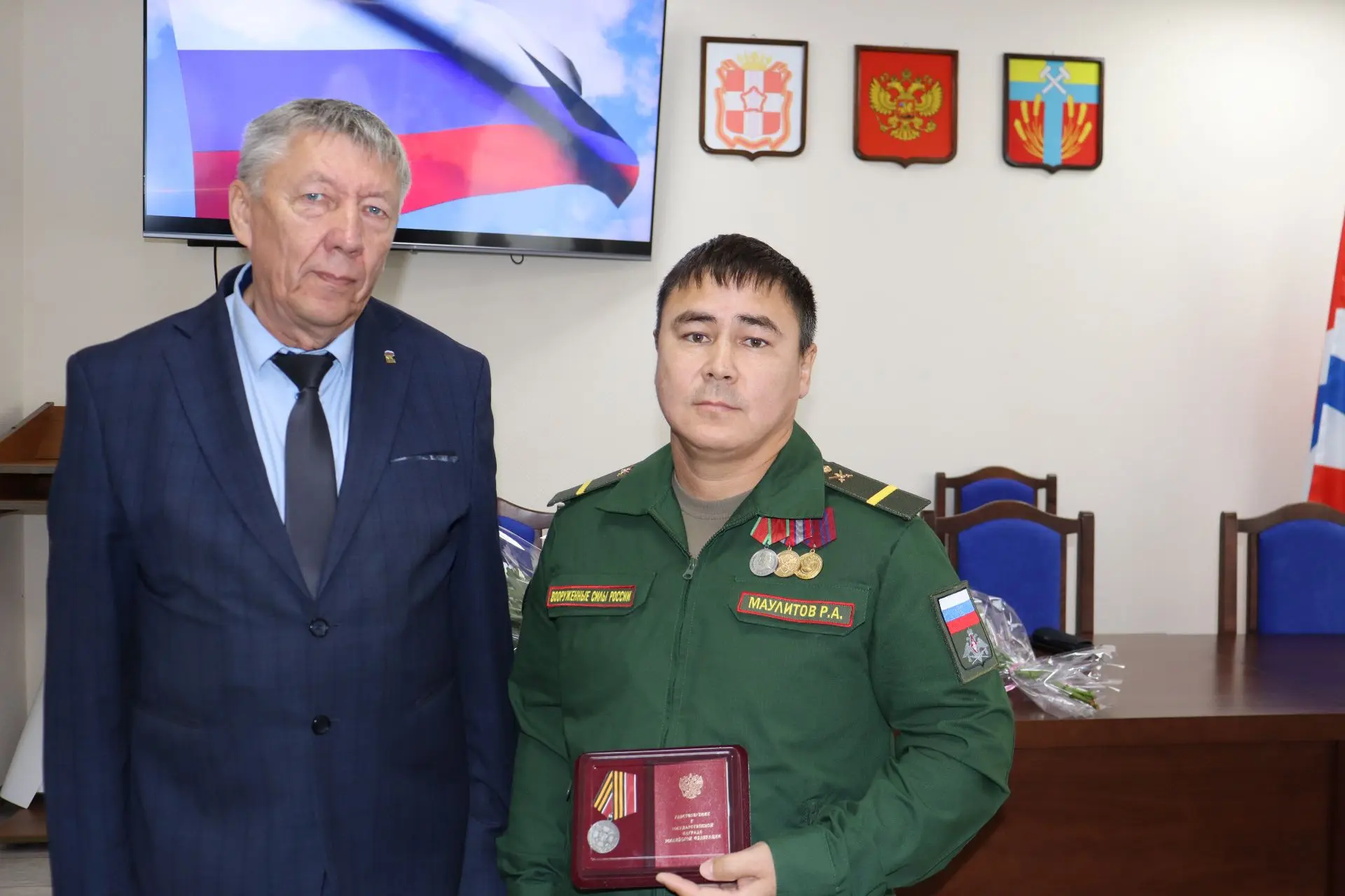 Сегодня в администрации Исилькульского района состоялась торжественная церемония вручен...
