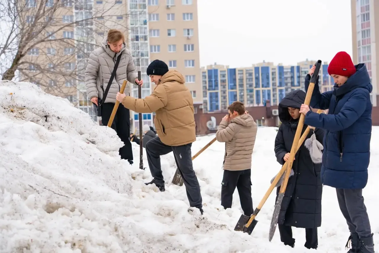 Присоединяемся ко Всекузбасскому субботнику 🙌🏻  Студенты, преподаватели и сотрудники Кузбасского ГАУ