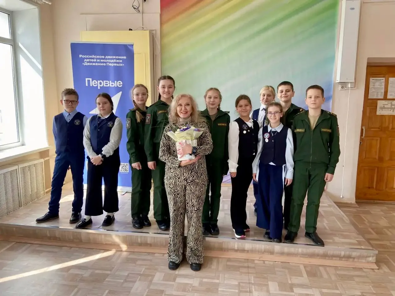 🎭 Сегодня — Всемирный день театра! В честь этого события наш лицей превратился в настоящую театральн