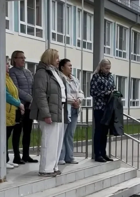Корпус три: озеленяем и очищаем! 🧤   18 апреля коллектив корпуса 3 (ул. Строителей, д. 2) присоедини