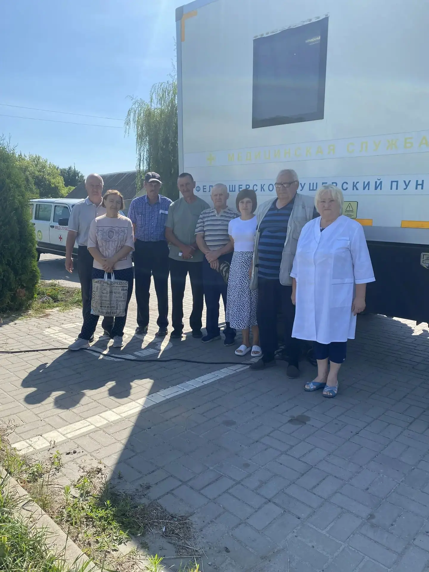 20 июля Специалисты ОБУЗ «Обоянской ЦРБ» организовали выезд в село Афанасьево, чтобы позаботиться о 