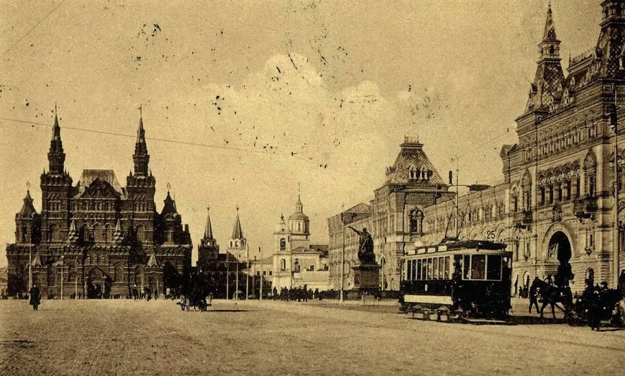 🚋 Трамвай, ходивший вдоль Кремлёвской стены