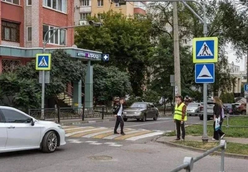 ⚡️ У школ и детсадов Белгорода усилили контроль на дорогах