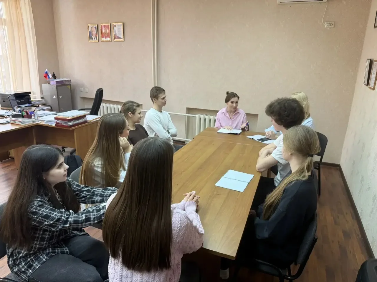 💥Круглый стол «От идеи к действию: ученики и администрация вместе!» успешно прошел в нашей школе!💥  