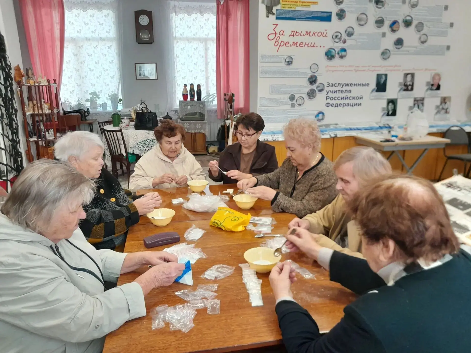 🤝Сегодня активисты Совета ветеранов г. Шумерли занимались фасовкой соли для сухих супо...