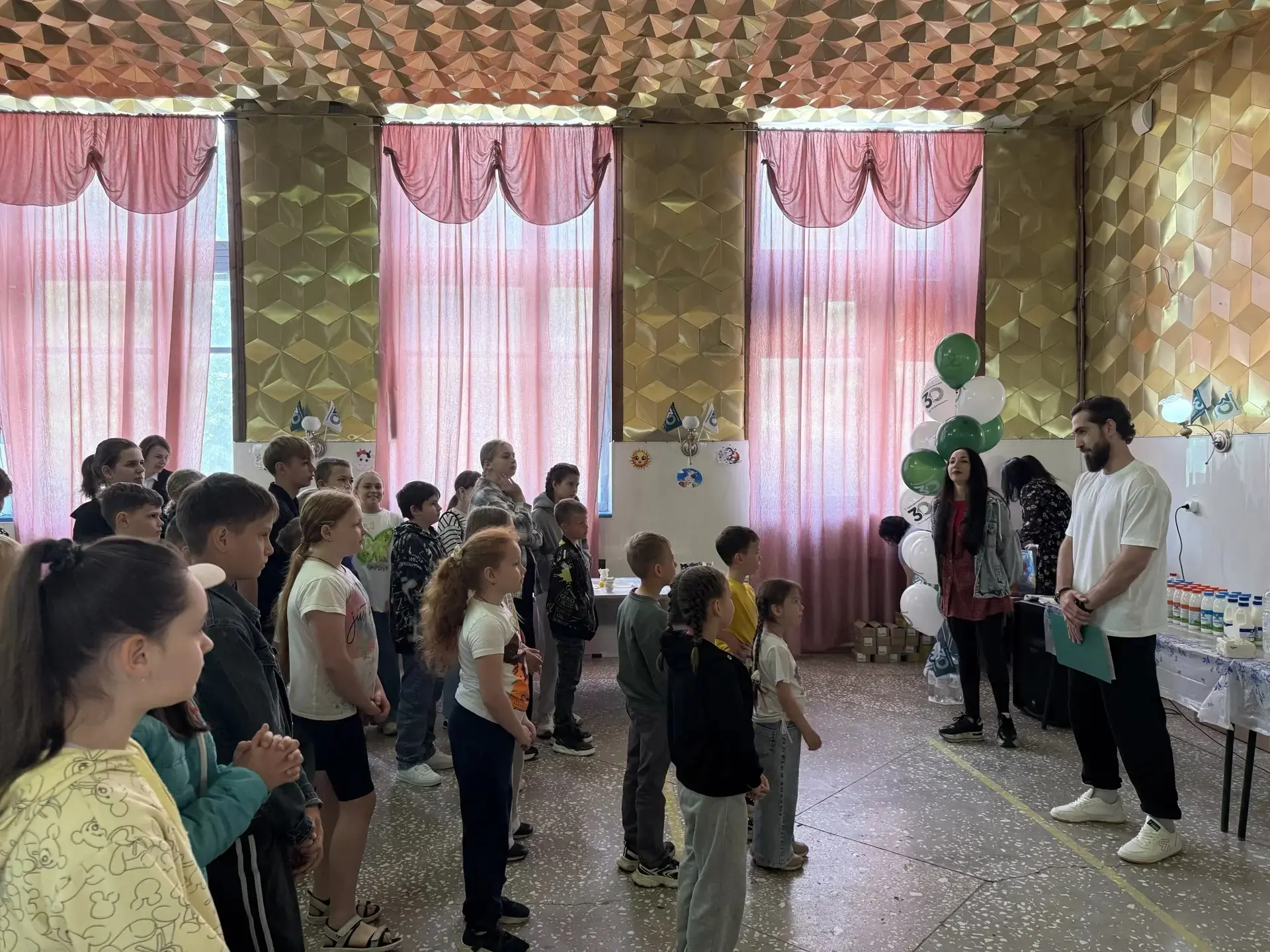 🎈👫Сегодня, в Международный день защиты детей для ребят работников сыродельного комбин...