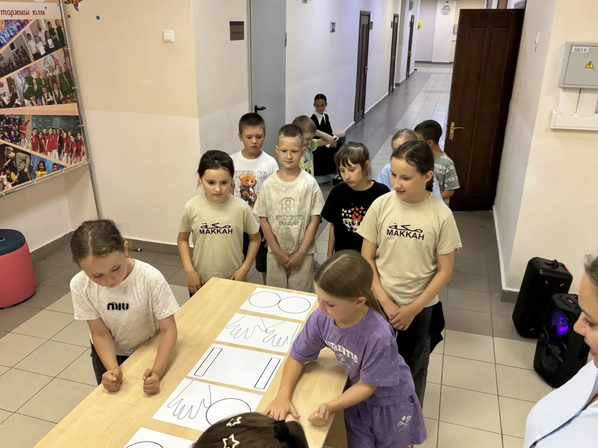 "Балалар сәнгать мәктәбендә сәхнә арты" дип исемлэнгэн экскурсия үтте. Балалар репетици...