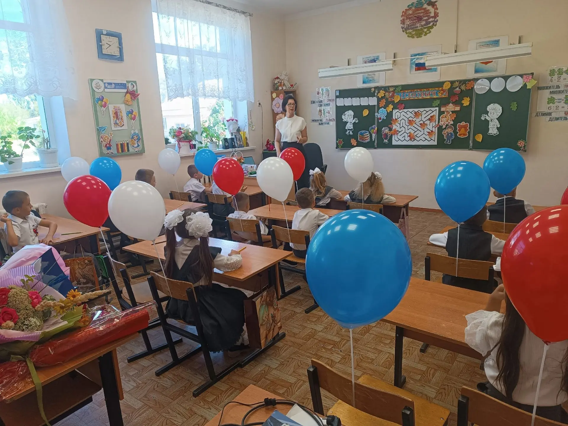 📌1 сентября в нашей школе прошли первые в новом учебном году занятия цикла «Разговоры ...