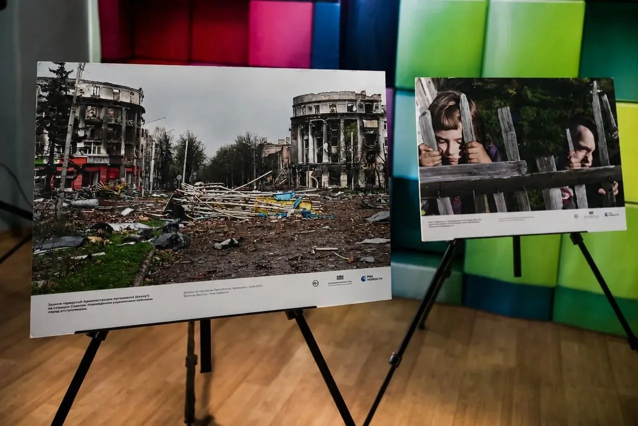 Сегодня ученики 7А класса побывали на открытии фотовыставки «Хроники террора украинского неонацистск