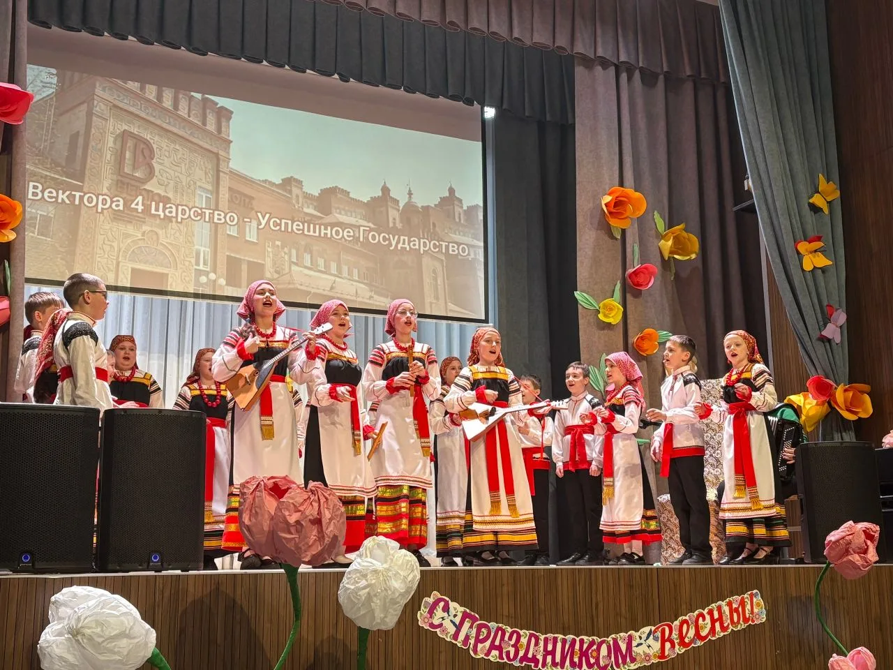 Накануне праздника весны и красоты, 8 Марта 🌸💃, в стенах нашей школы царила особая атмосфера радости