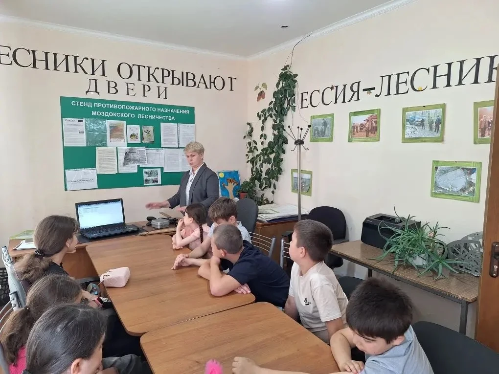 🌳В пришкольных лагерях Моздокского района стартовали экологические уроки

В пришкольном лагере СОШ 