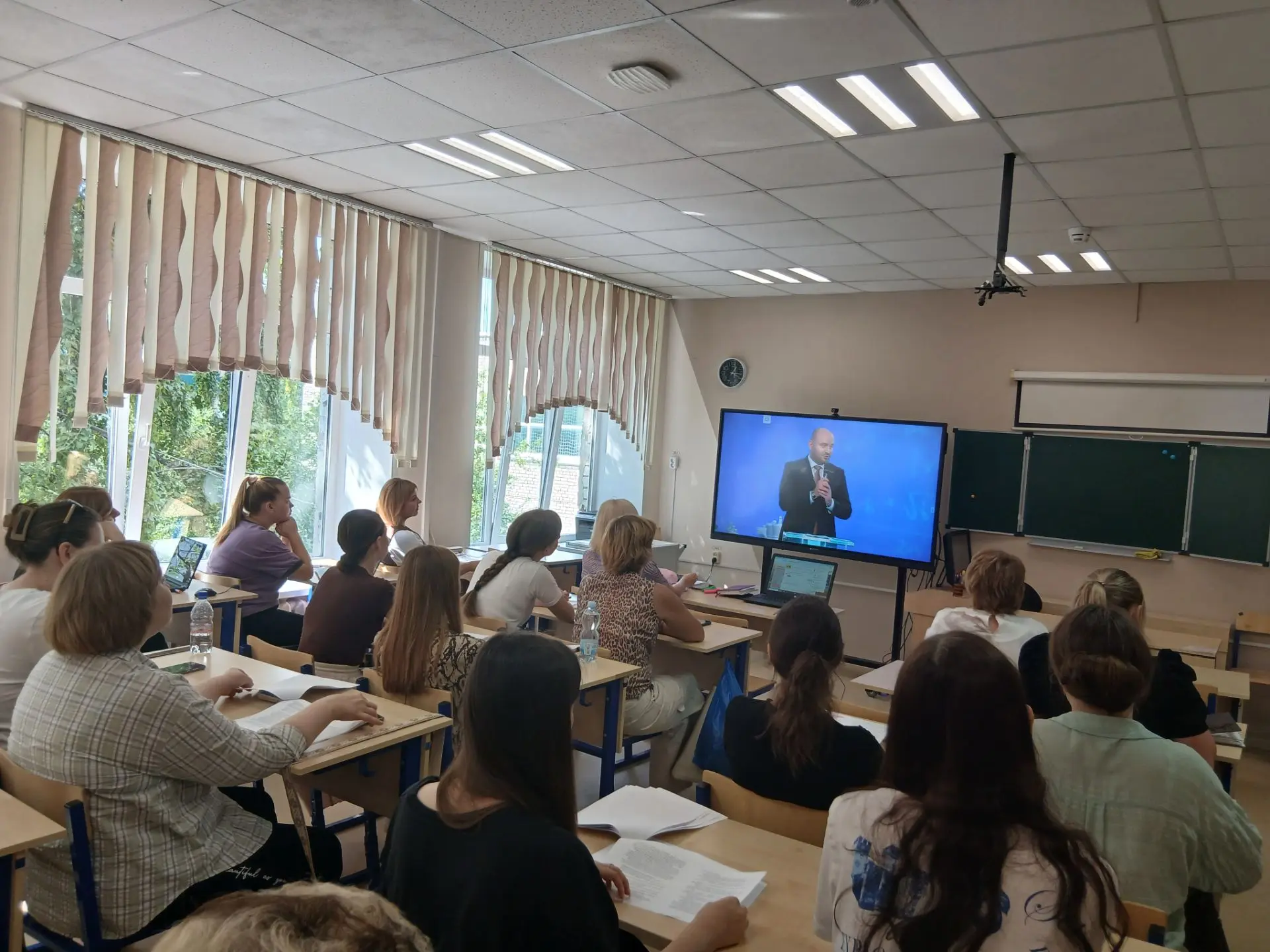 25 августа педагогический коллектив Школы № 67 принял участие в ежегодной областной Авг...