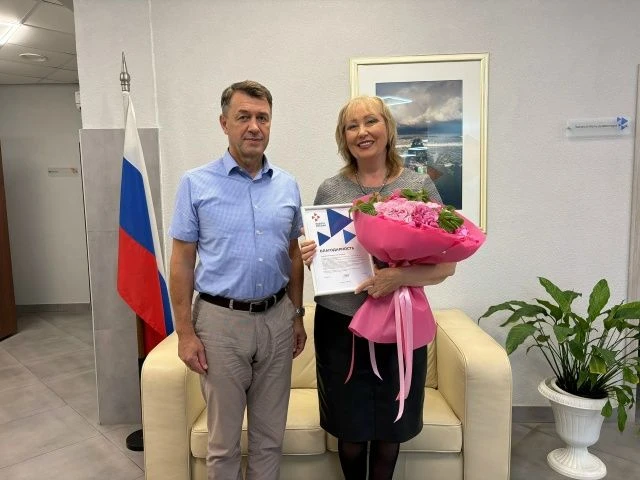 💐 Сегодня в коллективе Кадрового центра Калининградской области чествовали начальника ...
