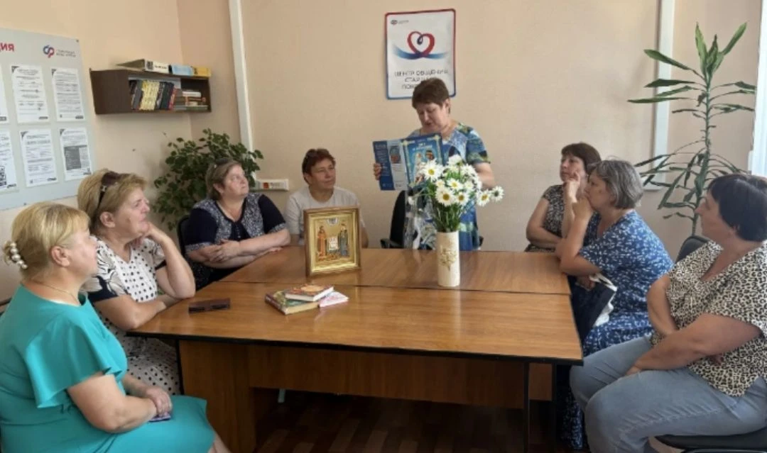Под покровом Петра и Февронии.