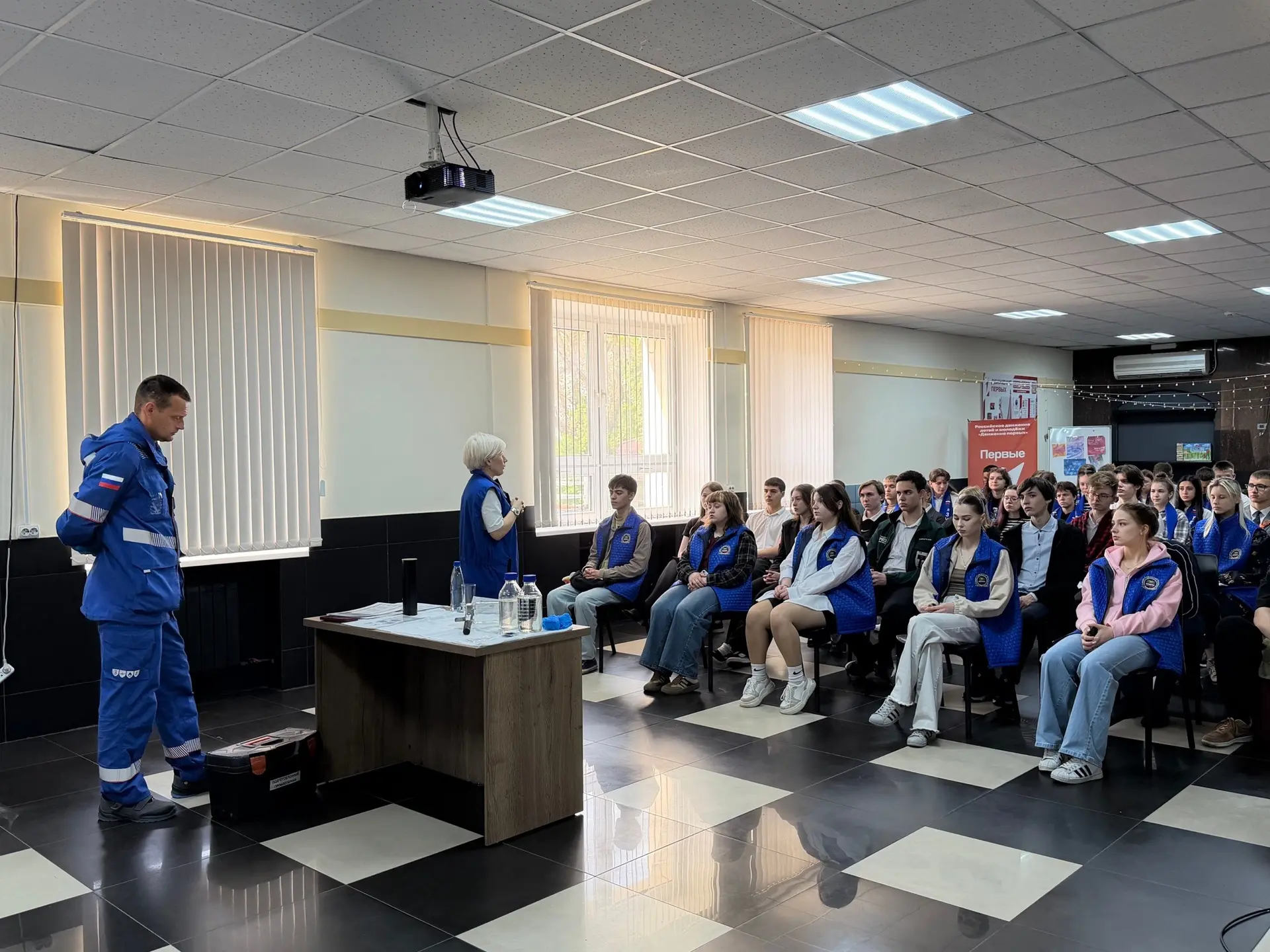 В молодёжном центре «Спектр» прошло профориентационное мероприятие с участием специалистов компании 