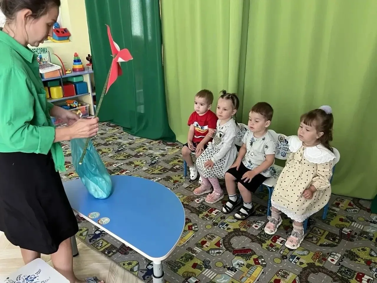 «Волшебный ветер и шумный оркестр: как мы экспериментировали и веселились»
В нашей группе прошло нео