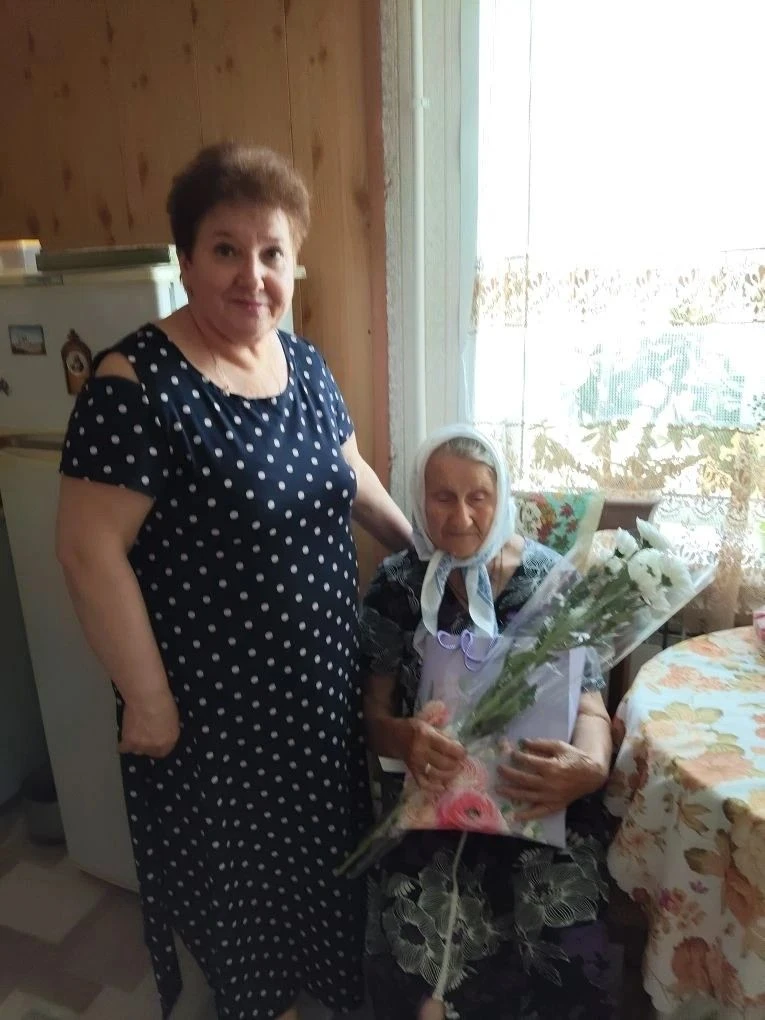 💐С юбилеем, Зинаида Григорьевна!💐
 
            Живет в деревне Крюково Касимовского района проста