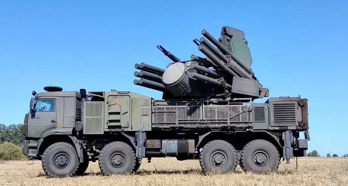 Силы ПВО за ночь перехватили и уничтожили 356 украинских дронов, сообщило Минобороны.

💯 - Хорошие 