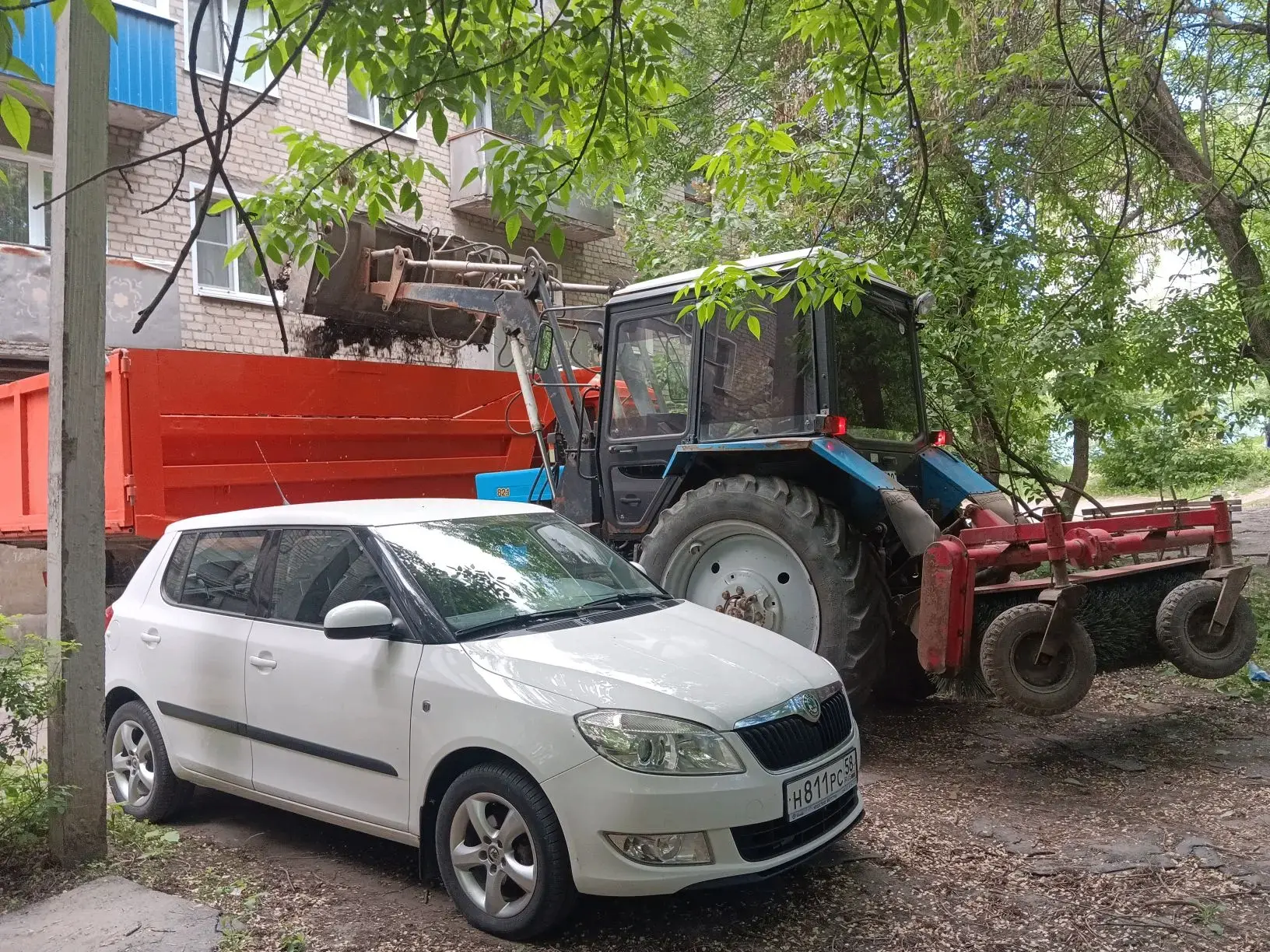 Вывоз кустарников по адресам: