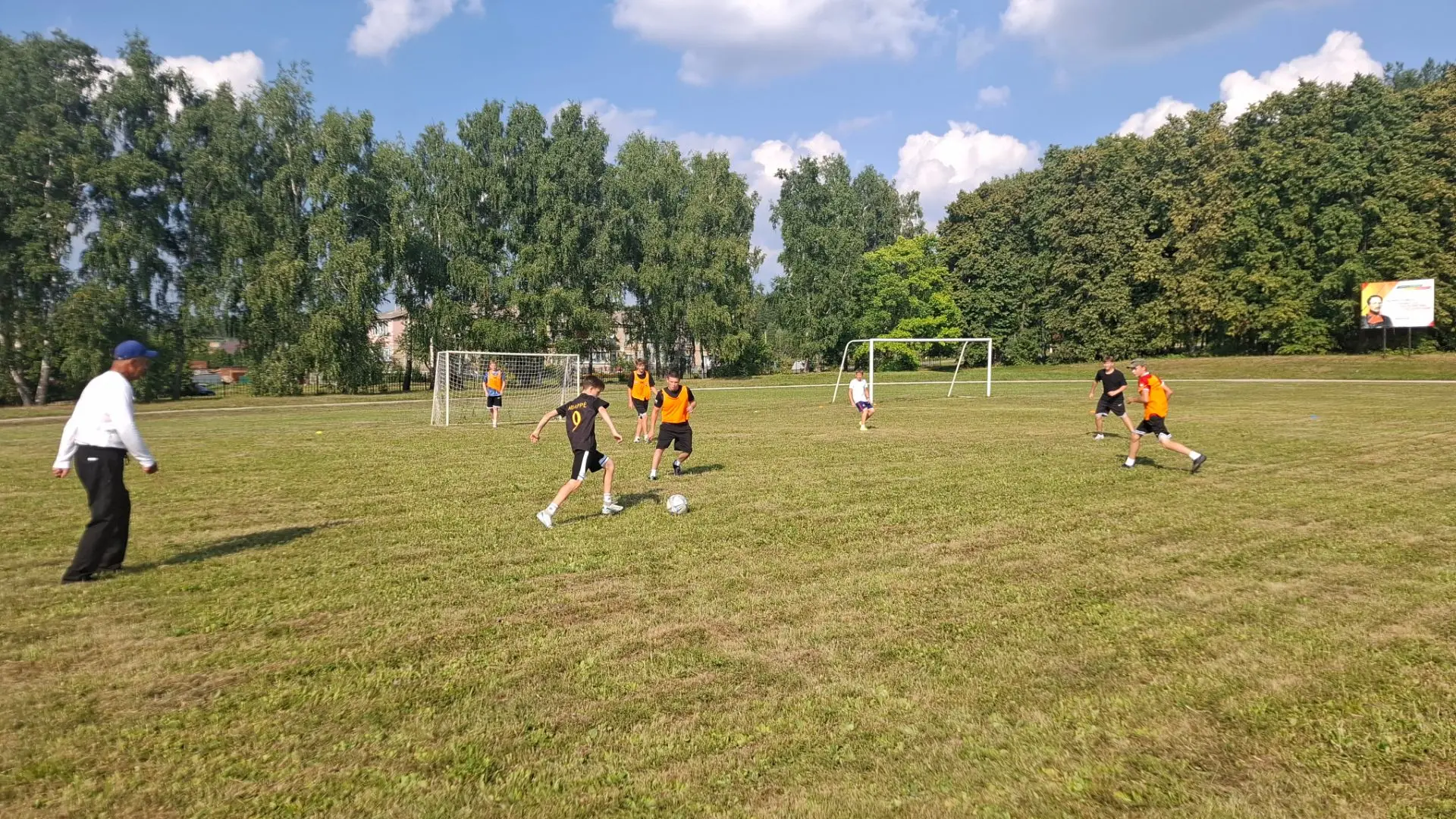 ⚽На стадионе «Рубин» прошли соревнования по футболу, посвящённые Дню физкультурника. В ...