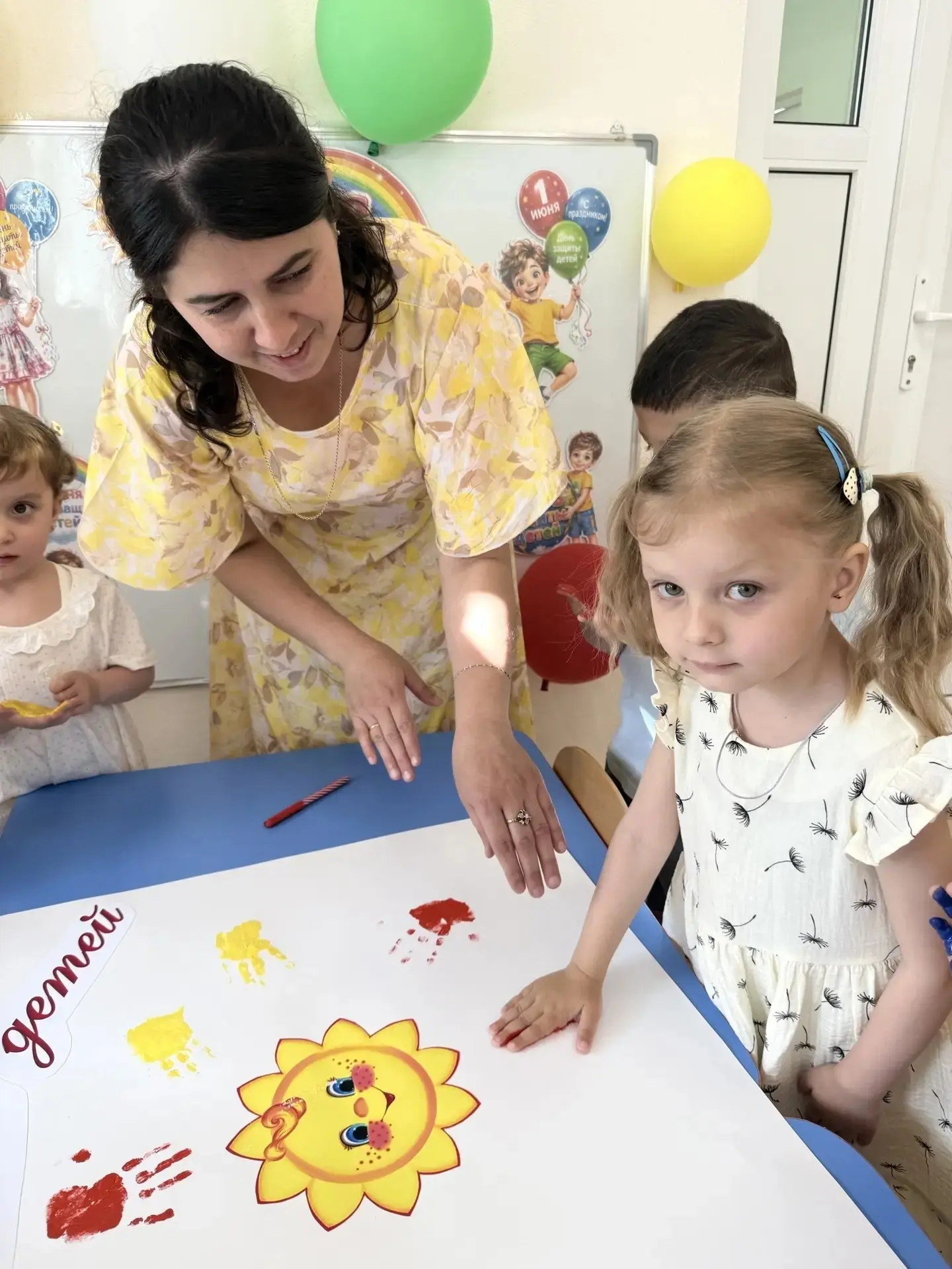 В честь Международного дня защиты детей  в первой младшей группе "Радуга" воспитатель Болтиева Р.В. 