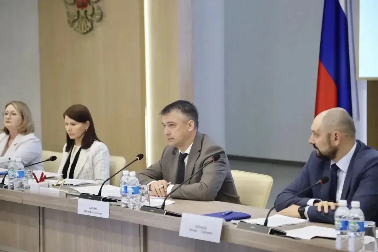 Дмитрий Захаров: