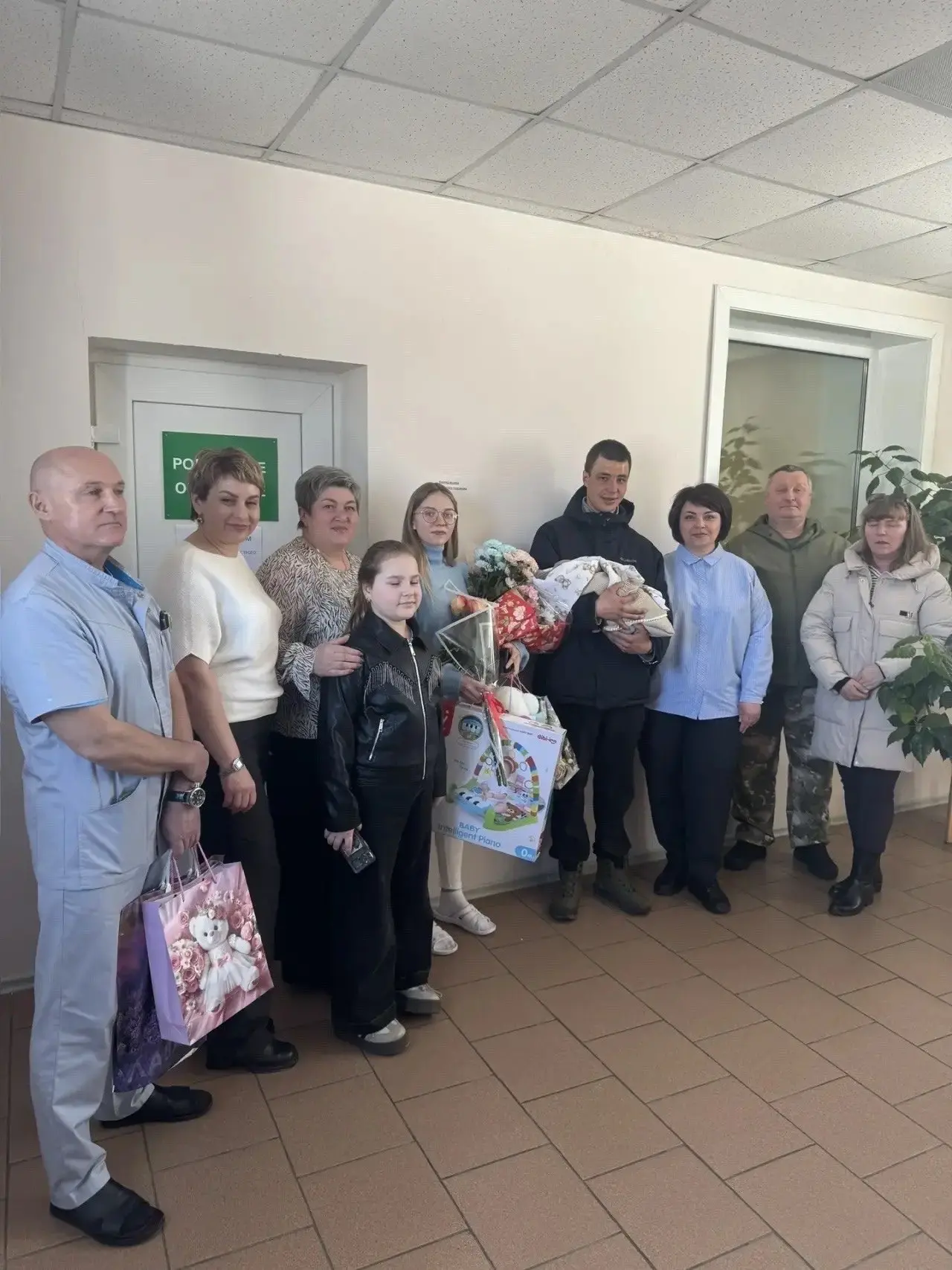 Особое внимание к каждой семье: в Смирныховском районе поздравили молодых мам  🤱🏻В Смирныховском рай