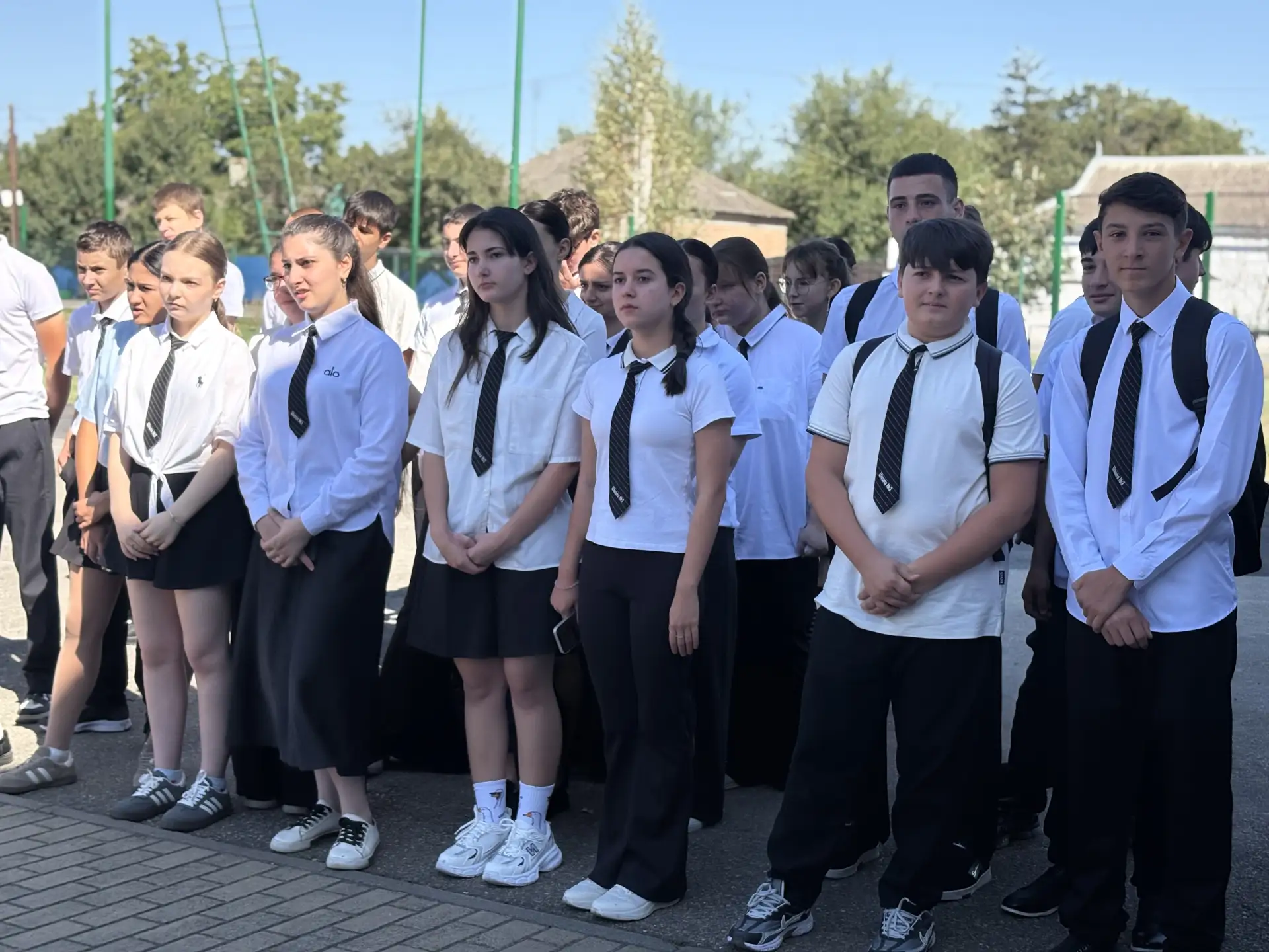 Сегодня в нашей школе прошла линейка, посвящённая Дню солидарности в борьбе с терроризм...