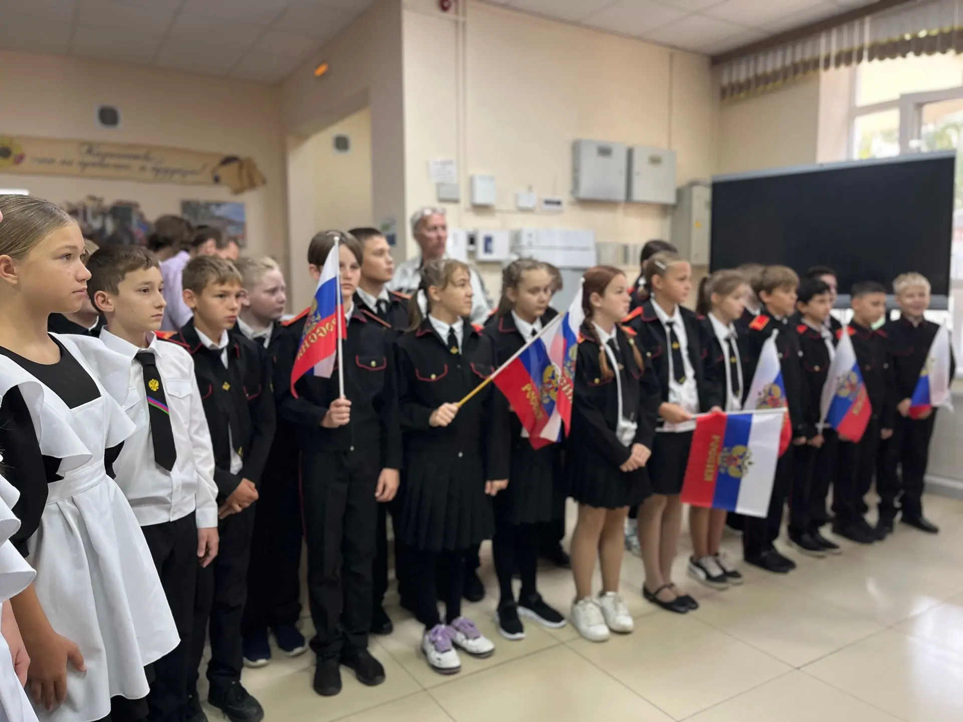 С новыми силами и достижениями в новую учебную неделю! 📚