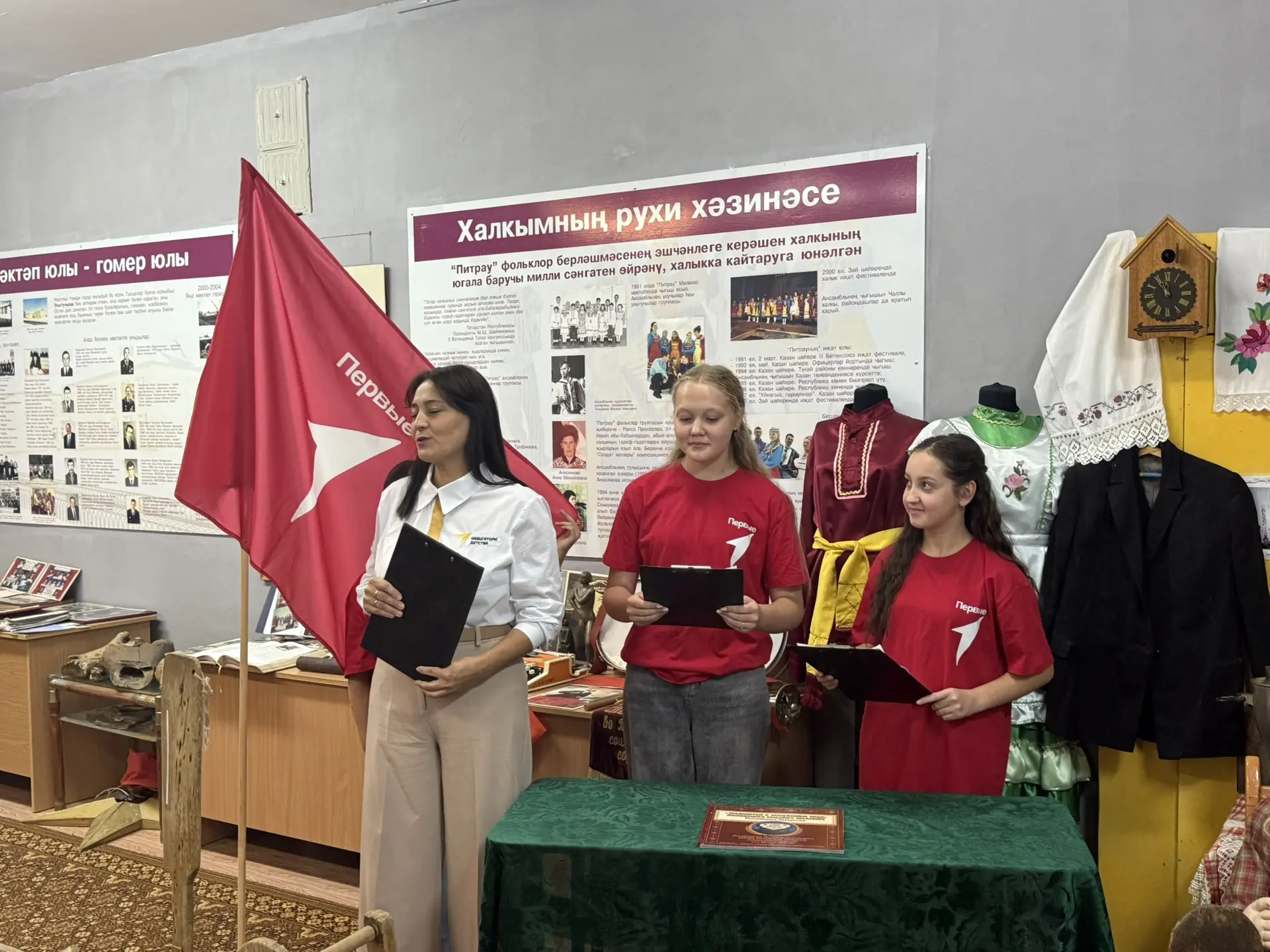Главный проект года: Книга о героях, живущих рядом с нами 🏡📖
