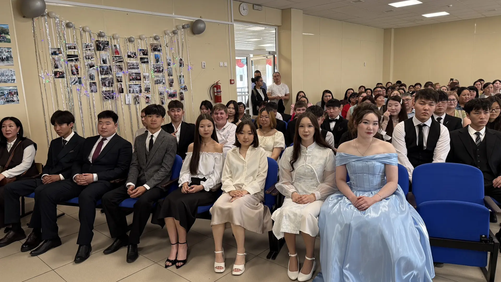 Как же незаметно пролетели 11 лет и вы уже выпускники 🧑‍🎓