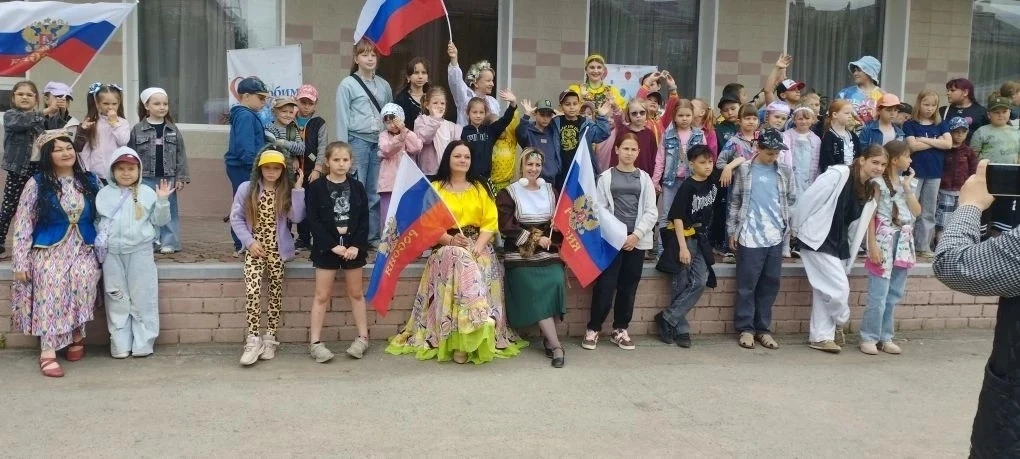 🇷🇺✨ Наш летний лагерь продолжает свою активную жизнь! В преддверии важного государств...