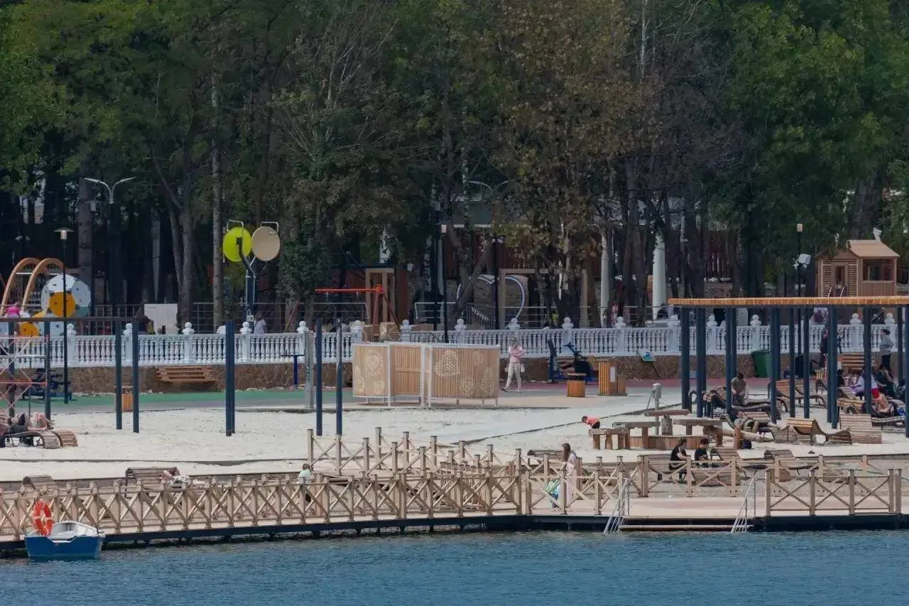 🏖 Пляж Старого озера в Кисловодске первым на Ставрополье получил высшую категорию

Это результат го