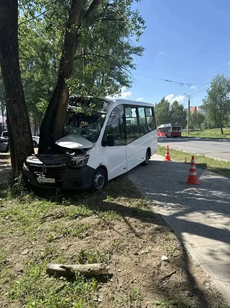 ‼Водитель маршрутки потерял сознание на Краснинском шоссе: пассажирка погибла, девять в...