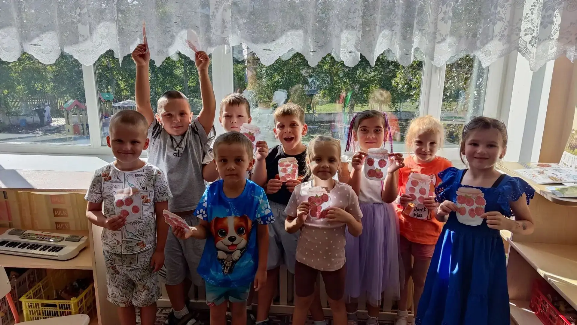 🎉 В старшей группе прошло увлекательное занятие «Малиновое варенье»! 🎉