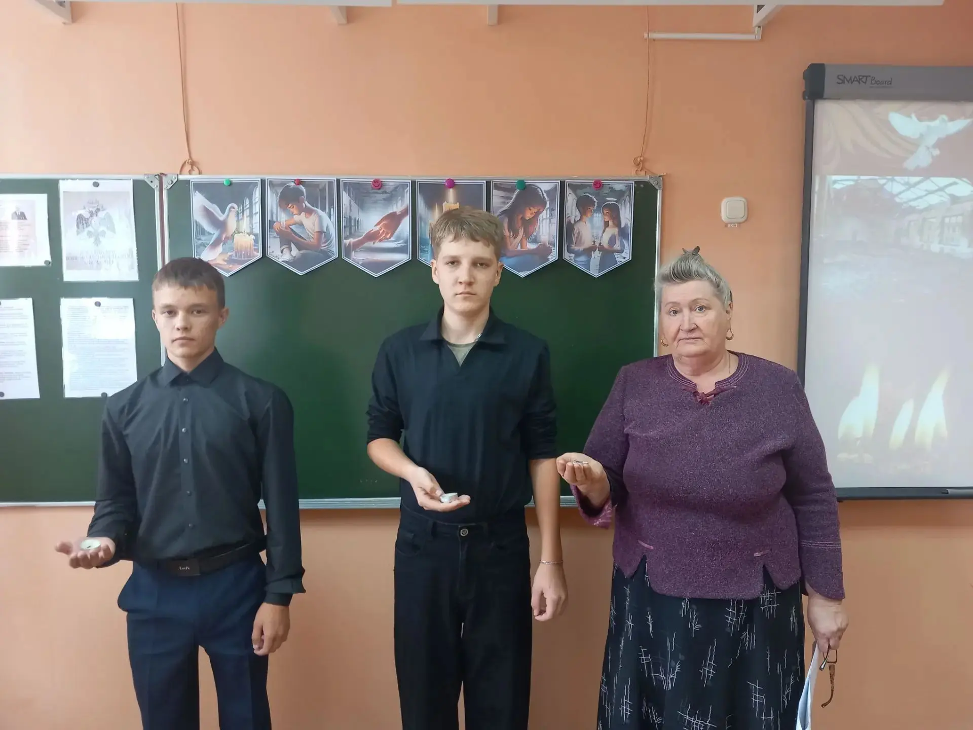 4 сентября библиотекарь Кулясовской сельской библиотеки провела для учащихся час памяти...