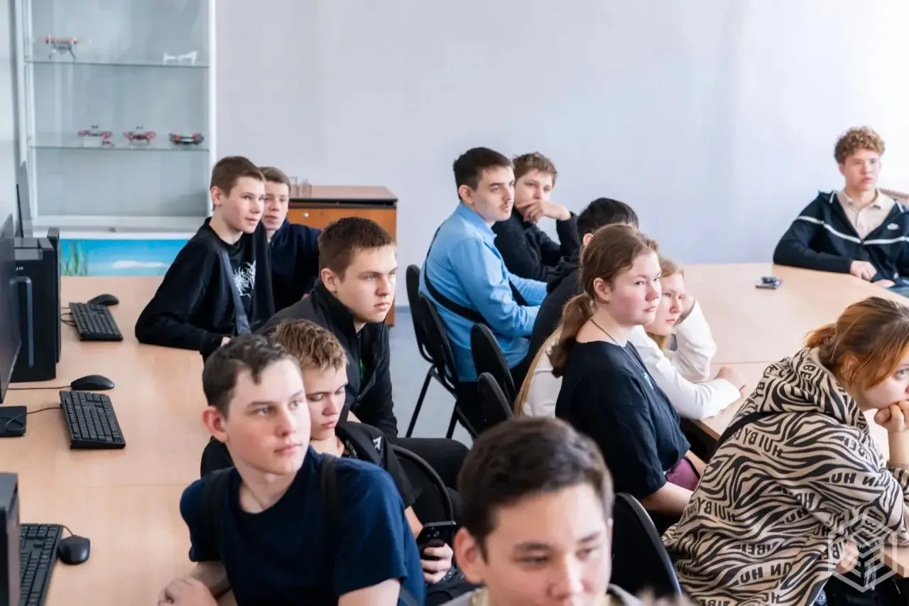 Школьные каникулы проводим исключительно с пользой!  Наша «Весенняя Агрошкола - 2026» продолжается и