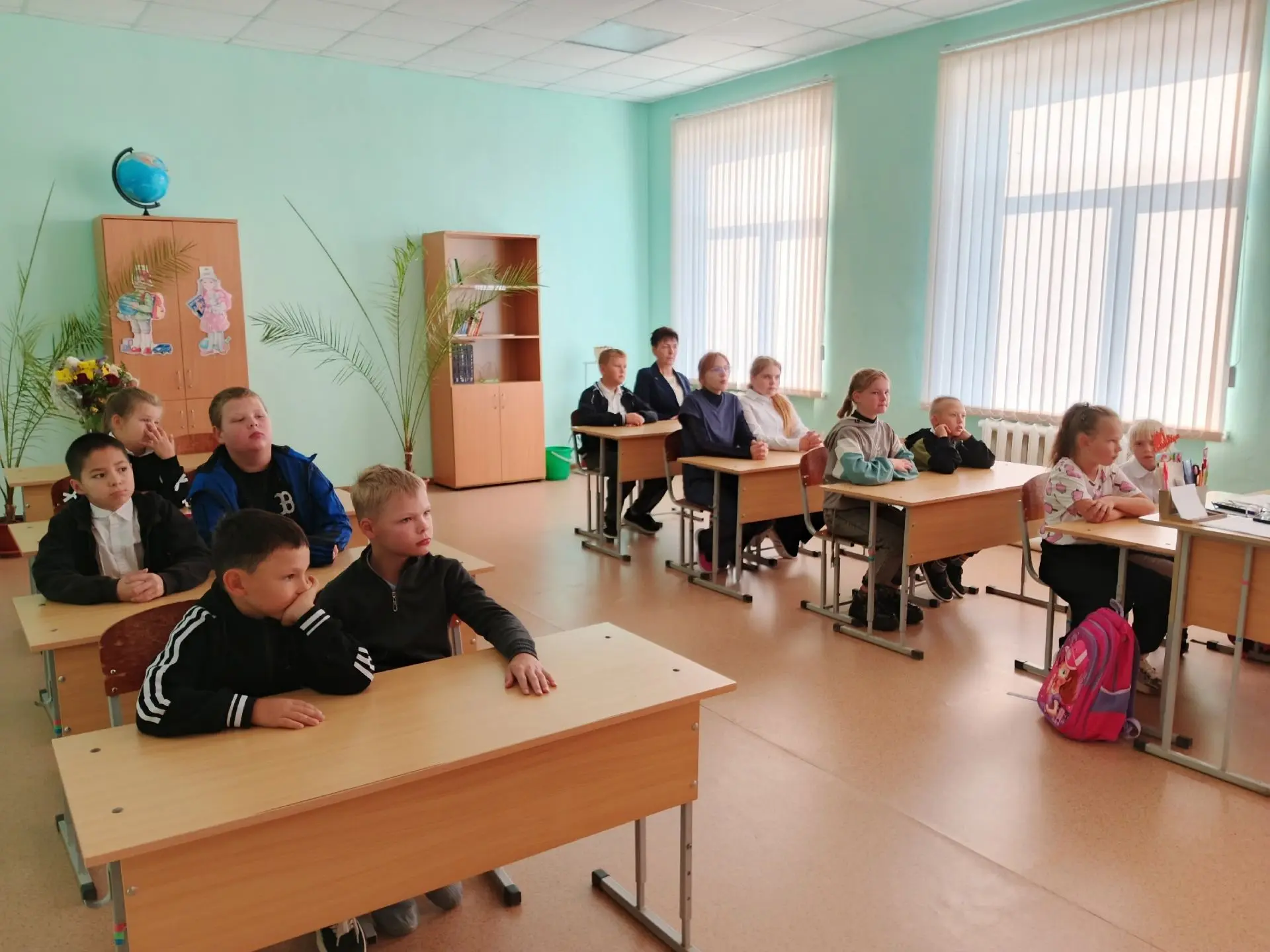 📢7 сентября 2026 года в рамках проекта «Разговоры о важном» в 1-5 классах прошло занят...
