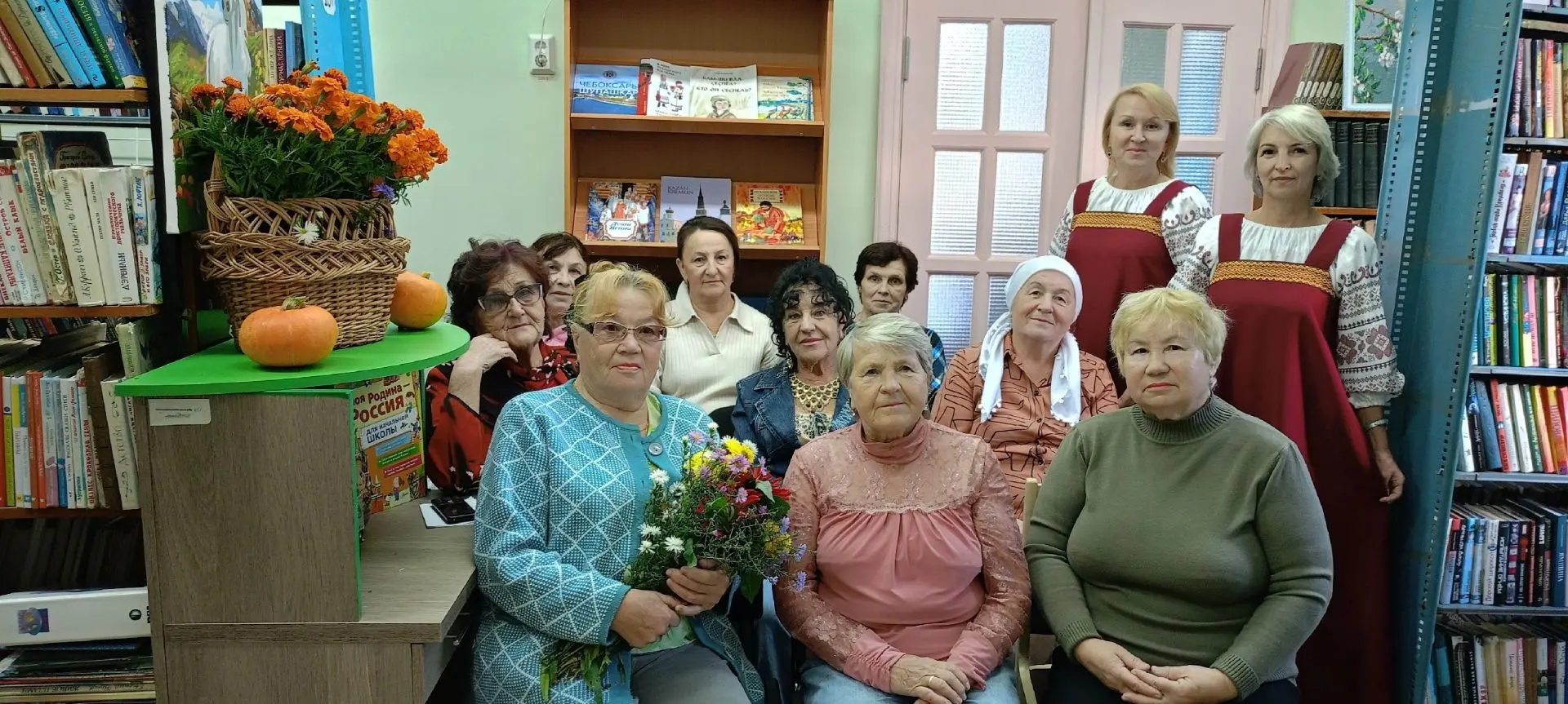 ВЕЧЕР-ПОРТРЕТ «В КРУГУ СВОИХ: ИСТОРИИ ИБРЕСИНСКИХ ЖЕНЩИН» ПРОШЁЛ В БУИНСКОЙ БИБЛИОТЕКЕ
