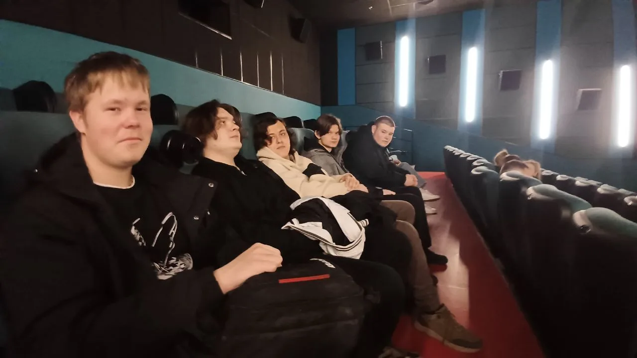 Белка в космосе! 🐶  📽️ Студенты Многопрофильного колледжа ТГТУ, группа КСП258, сходили в кино на оди